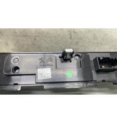 Bouton de warning CITROEN C5 AIRCROSS Photo n°1