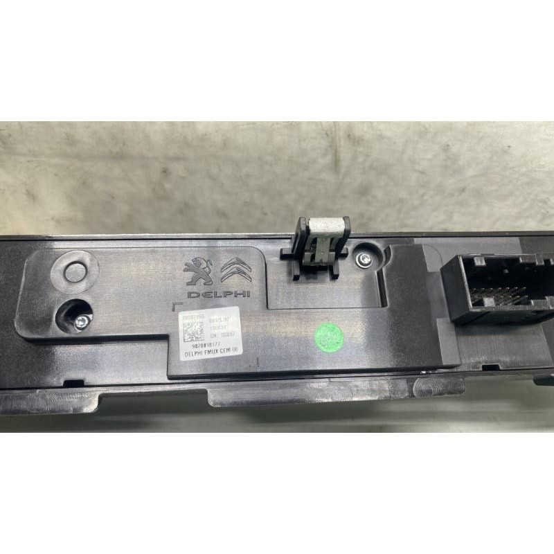 Bouton de warning CITROEN C5 AIRCROSS Photo n°1