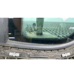 Custode arriere gauche VOLKSWAGEN TIGUAN 1