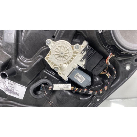 Leve vitre electrique arriere droit VOLKSWAGEN TIGUAN 1