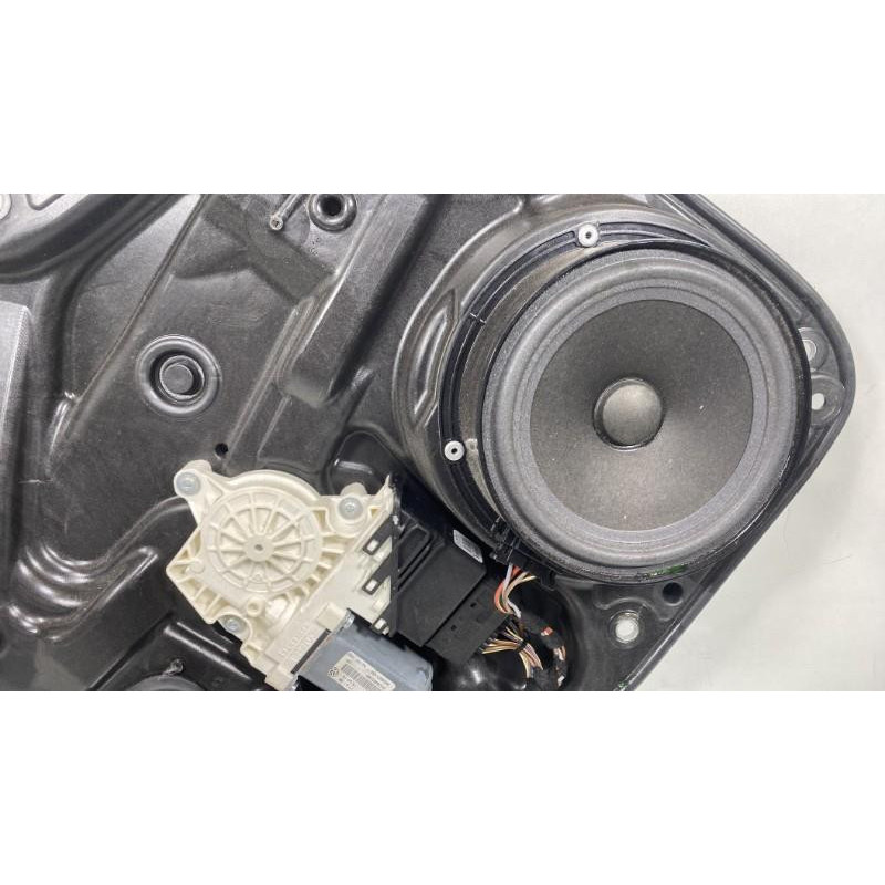 Leve vitre electrique arriere droit VOLKSWAGEN TIGUAN 1 Photo n°3