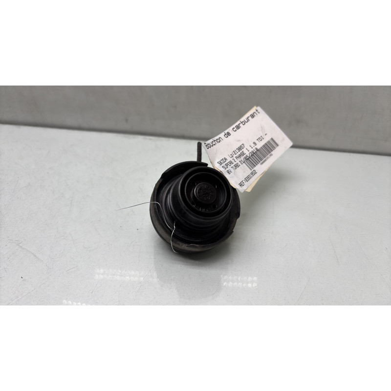 Bouchon de carburant SKODA SUPERB 2 Photo n°1