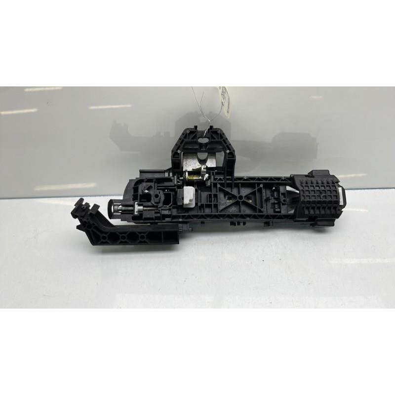 Poignee porte arriere droit MERCEDES CLASSE CLA 117 Photo n°2