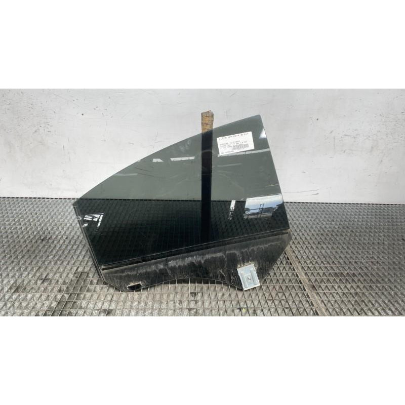 Vitre arriere droit MERCEDES CLASSE CLA 117 Photo n°6