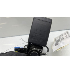 Attache ceinture arriere droit MERCEDES CLASSE CLA 117