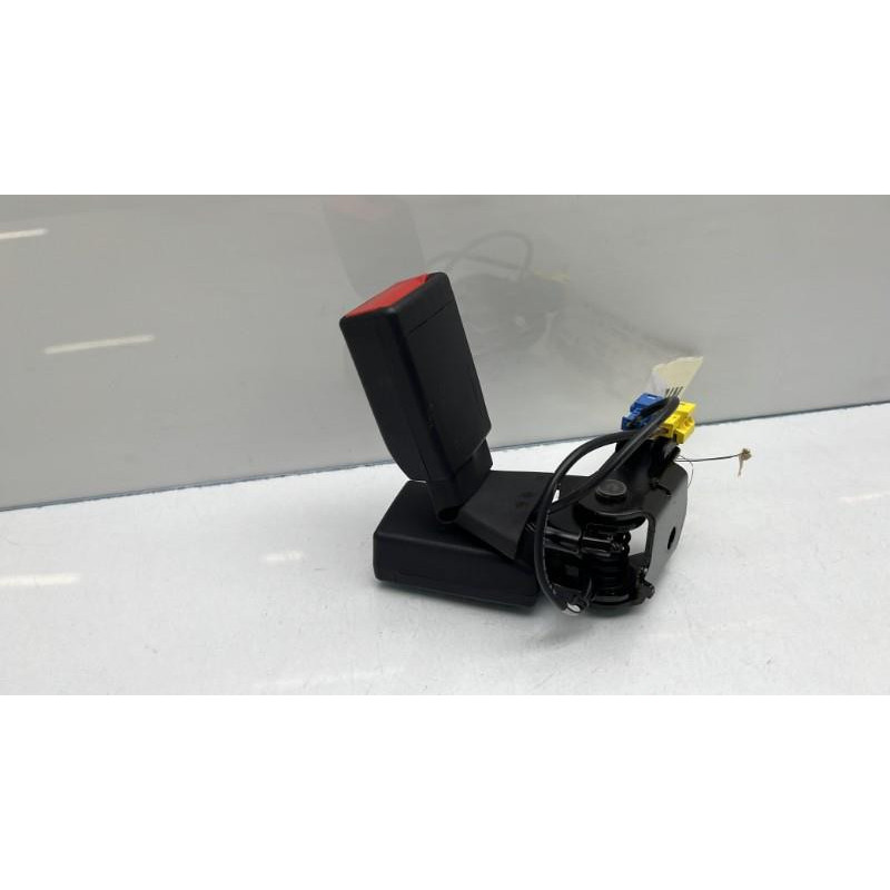 Attache ceinture arriere droit MERCEDES CLASSE CLA 117 Photo n°5