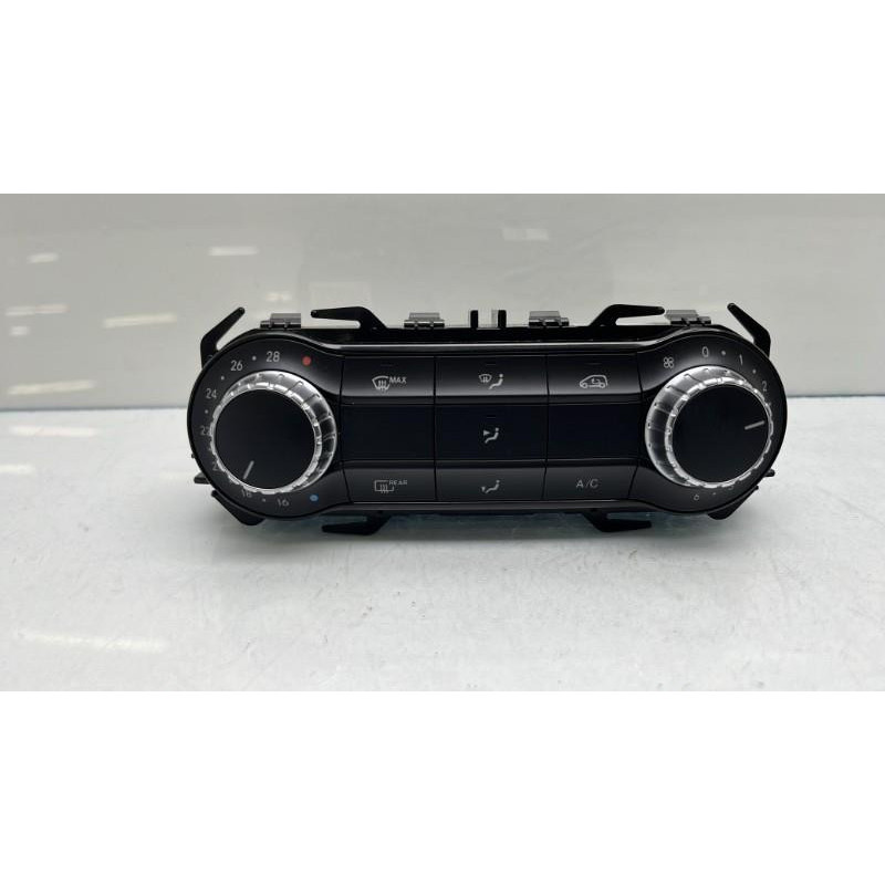 Commande chauffage MERCEDES CLASSE CLA 117 Photo n°3