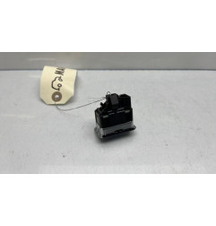 Interrupteur de leve vitre arriere gauche MERCEDES CLASSE CLA 117