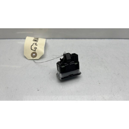 Interrupteur de leve vitre arriere gauche MERCEDES CLASSE CLA 117