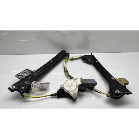 Leve vitre electrique arriere droit MERCEDES CLASSE CLA 117 Photo n°1