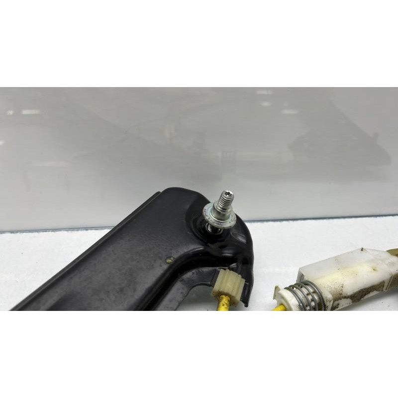 Leve vitre electrique arriere droit MERCEDES CLASSE CLA 117 Photo n°7