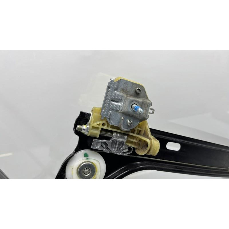 Leve vitre electrique avant droit MERCEDES CLASSE CLA 117 Photo n°7