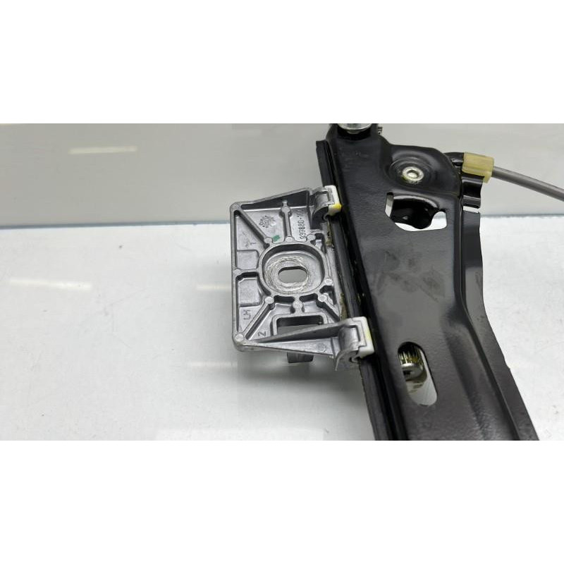 Leve vitre electrique avant gauche MERCEDES CLASSE CLA 117 Photo n°3
