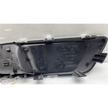 Poignee interieur avant droit MERCEDES CLASSE CLA 117