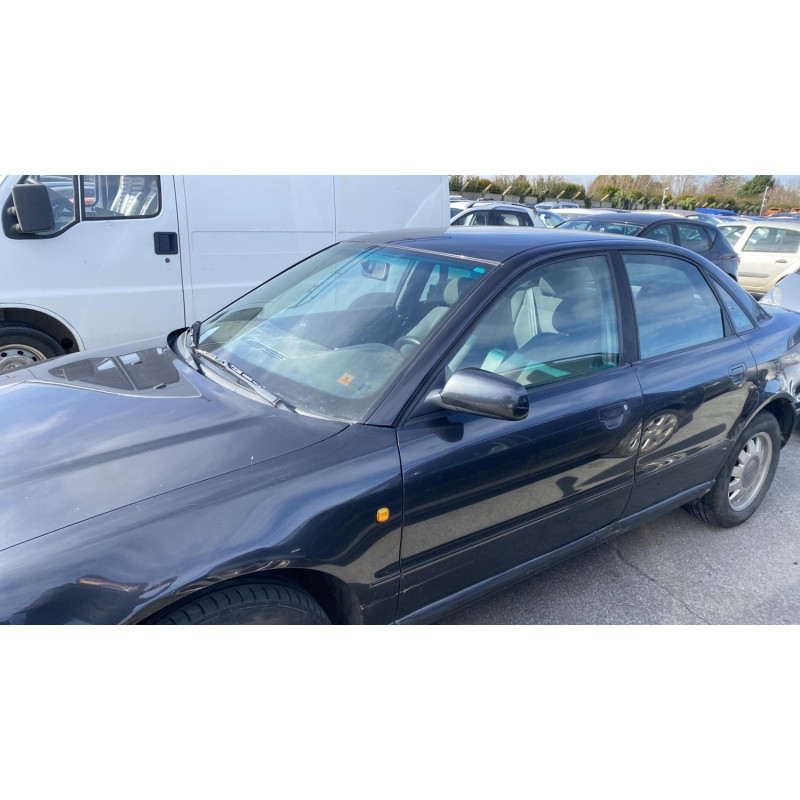 Feu arriere principal droit (feux) AUDI A4 1 Photo n°13