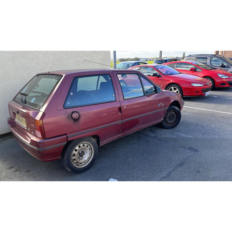 Vitre avant droit CITROEN AX Photo n°7