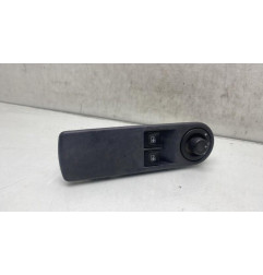 Interrupteur de leve vitre avant gauche RENAULT CLIO 4