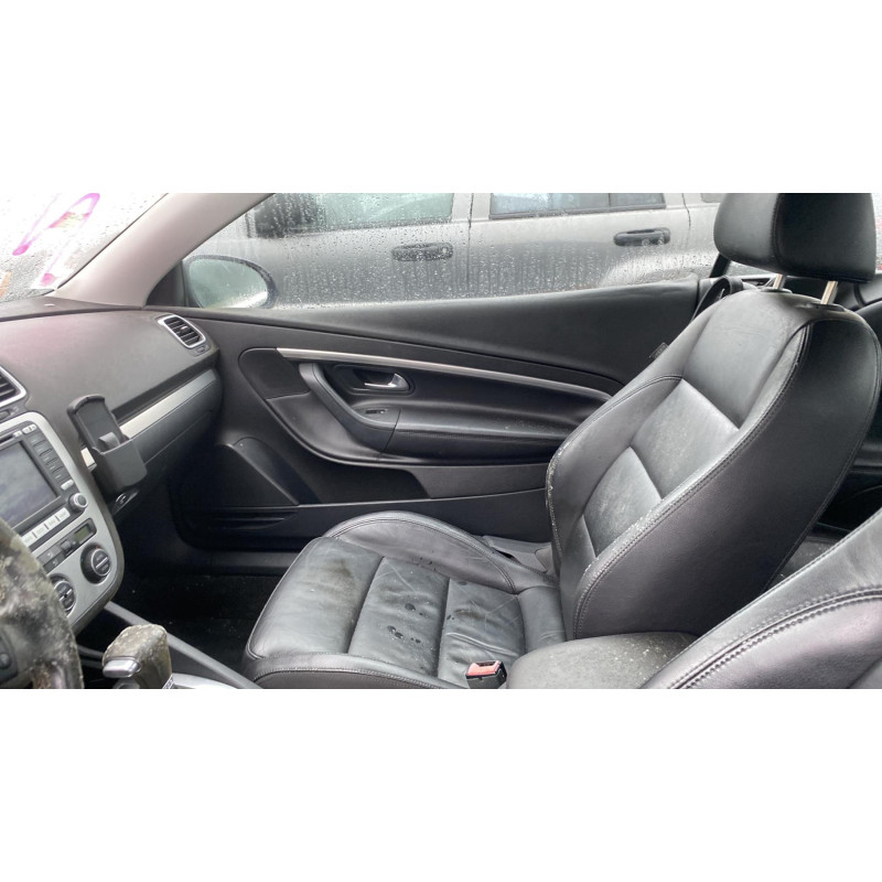 Anti brouillard droit (feux) VOLKSWAGEN EOS Photo n°16