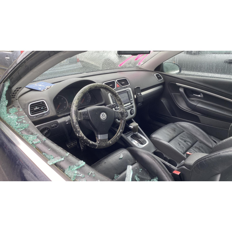 Malle/Hayon arriere VOLKSWAGEN EOS Photo n°18