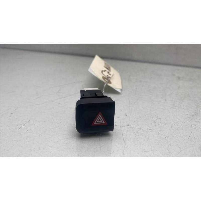Bouton de warning PEUGEOT RIFTER Photo n°2