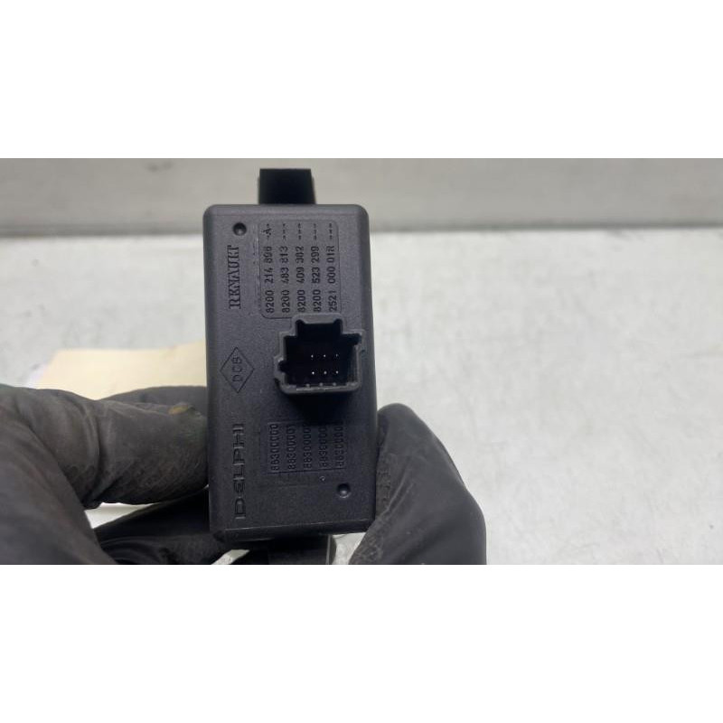 Bouton de warning RENAULT KANGOO 2 Photo n°3