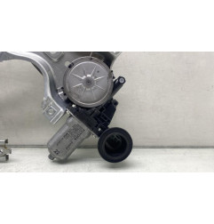 Leve vitre electrique avant droit TOYOTA YARIS 3 Photo n°1