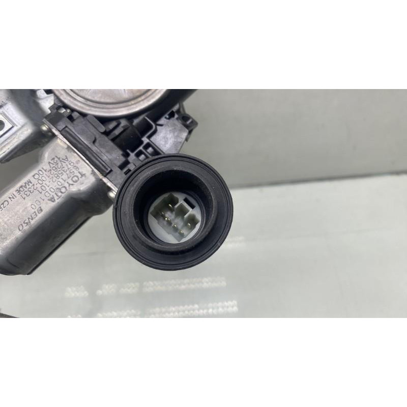 Leve vitre electrique avant droit TOYOTA YARIS 3 Photo n°2