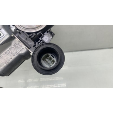 Leve vitre electrique avant droit TOYOTA YARIS 3