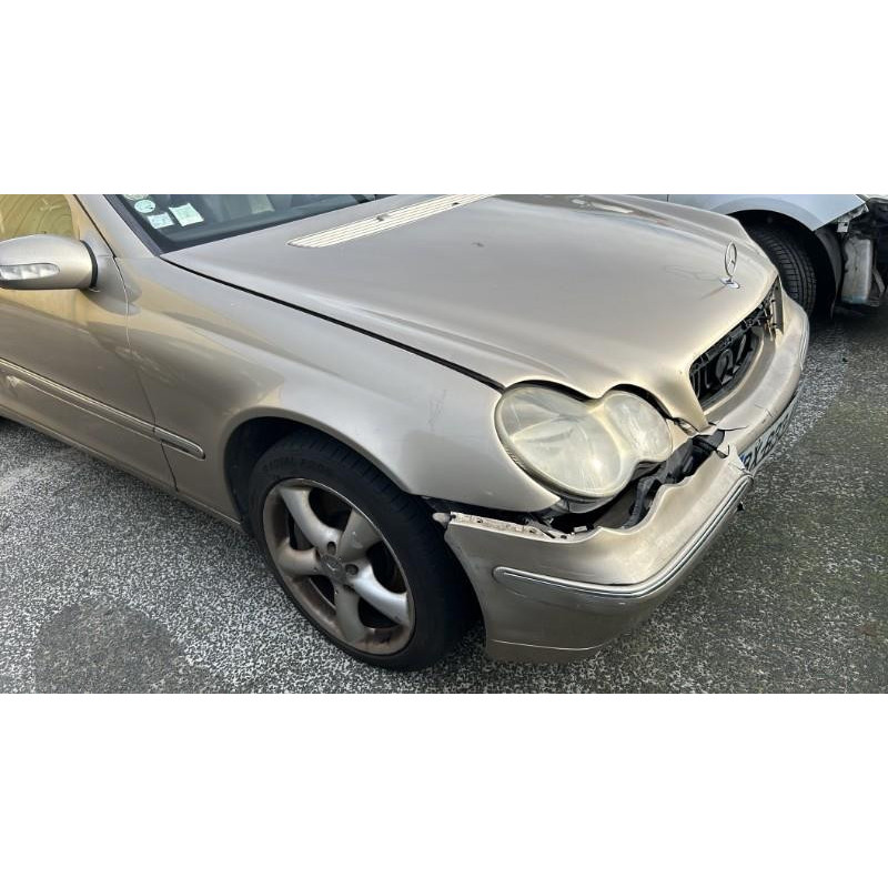 Trappe d'essence MERCEDES CLASSE C 203 Photo n°10