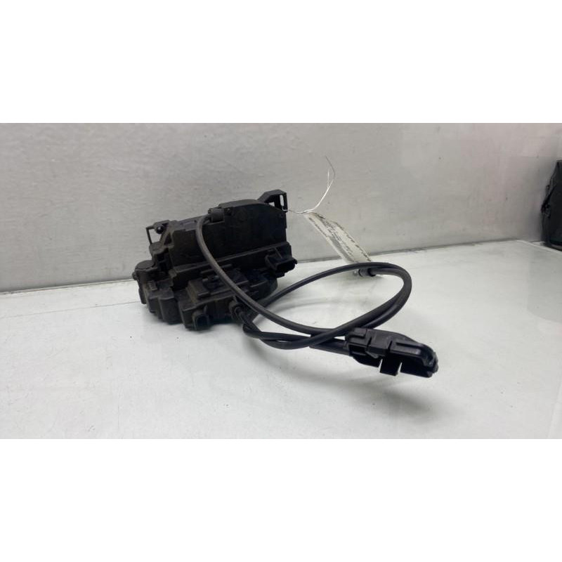 Serrure arriere gauche RENAULT CLIO 3 Photo n°2