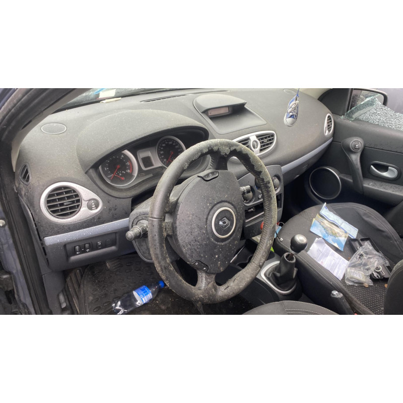 Verin de coffre RENAULT CLIO 3 Photo n°6