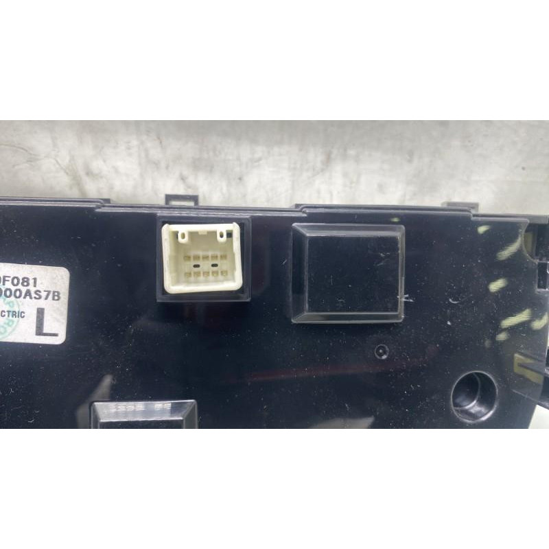 Commande chauffage TOYOTA VERSO Photo n°3