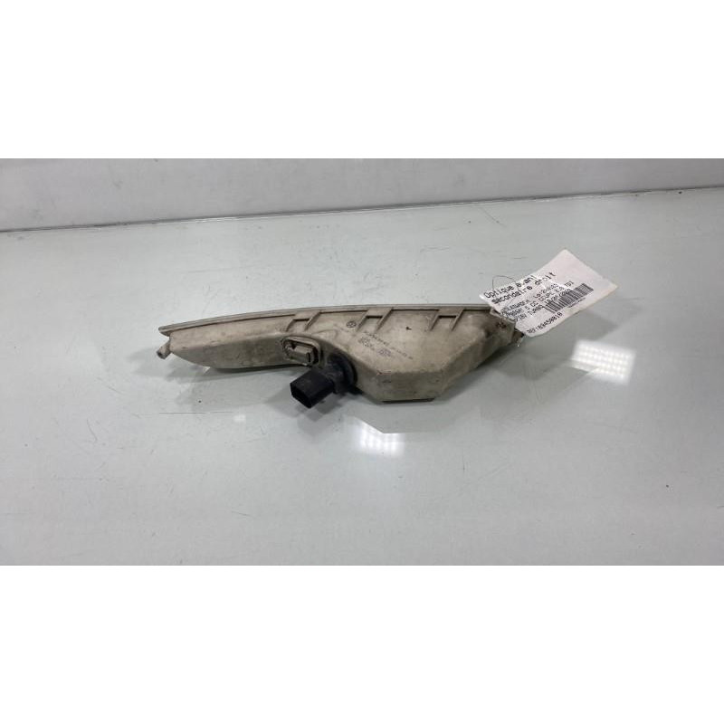 Optique avant secondaire droit (feux)(clignotant) VOLKSWAGEN PASSAT 5 Photo n°1