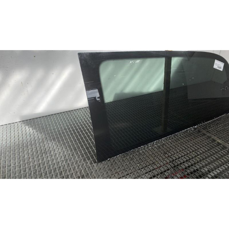 Custode arriere gauche MERCEDES VIANO 639 Photo n°2