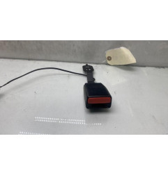 Attache ceinture avant gauche PEUGEOT 208 1