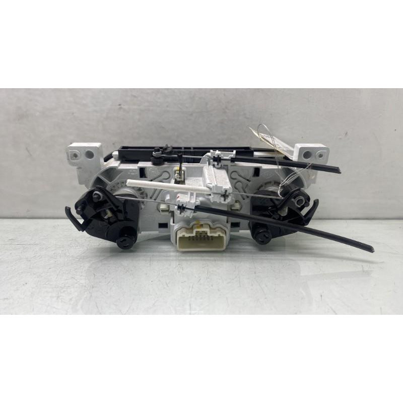 Commande chauffage DACIA SANDERO 2 Photo n°1