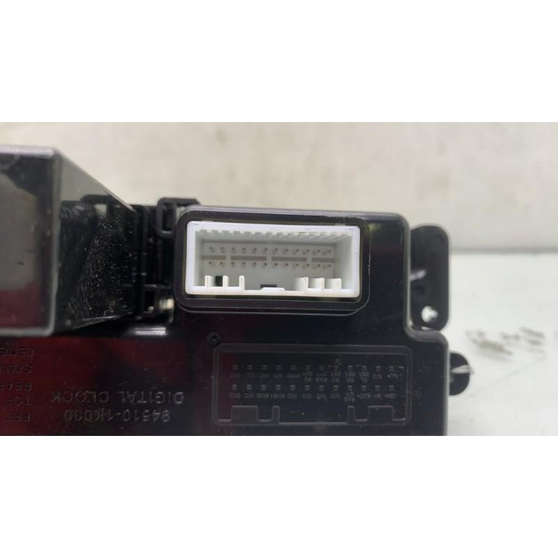 Bouton de warning HYUNDAI IX 20 Photo n°5