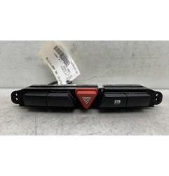 Bouton de warning KIA CEE-D 1