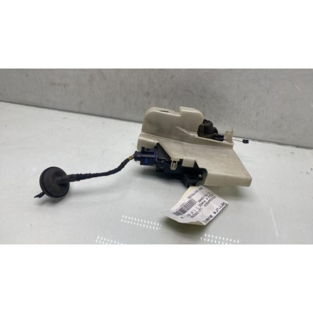 Serrure avant droit VOLKSWAGEN POLO 4