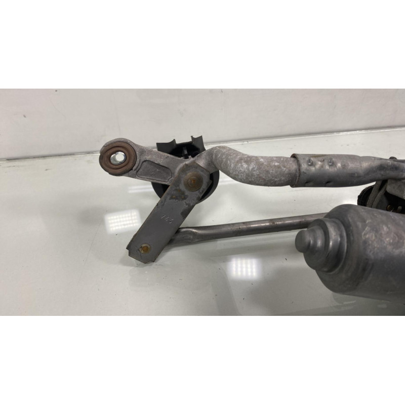 Moteur essuie glace avant TOYOTA VERSO Photo n°3