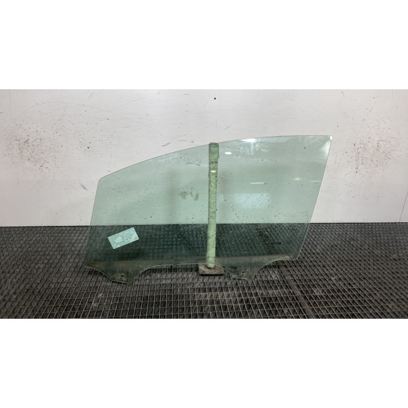 Vitre avant gauche FORD B-MAX Photo n°1