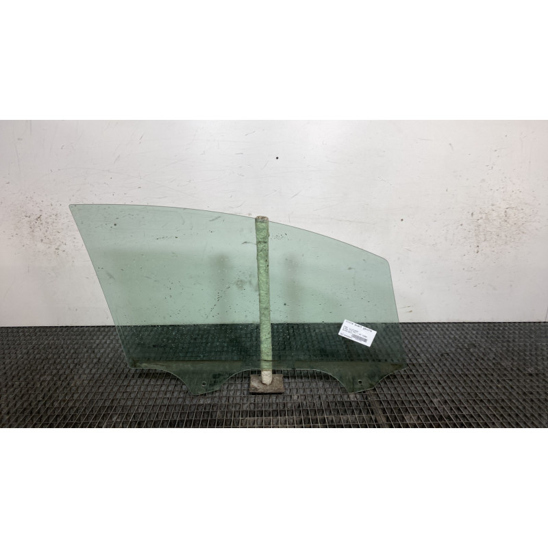Vitre avant gauche FORD B-MAX Photo n°7