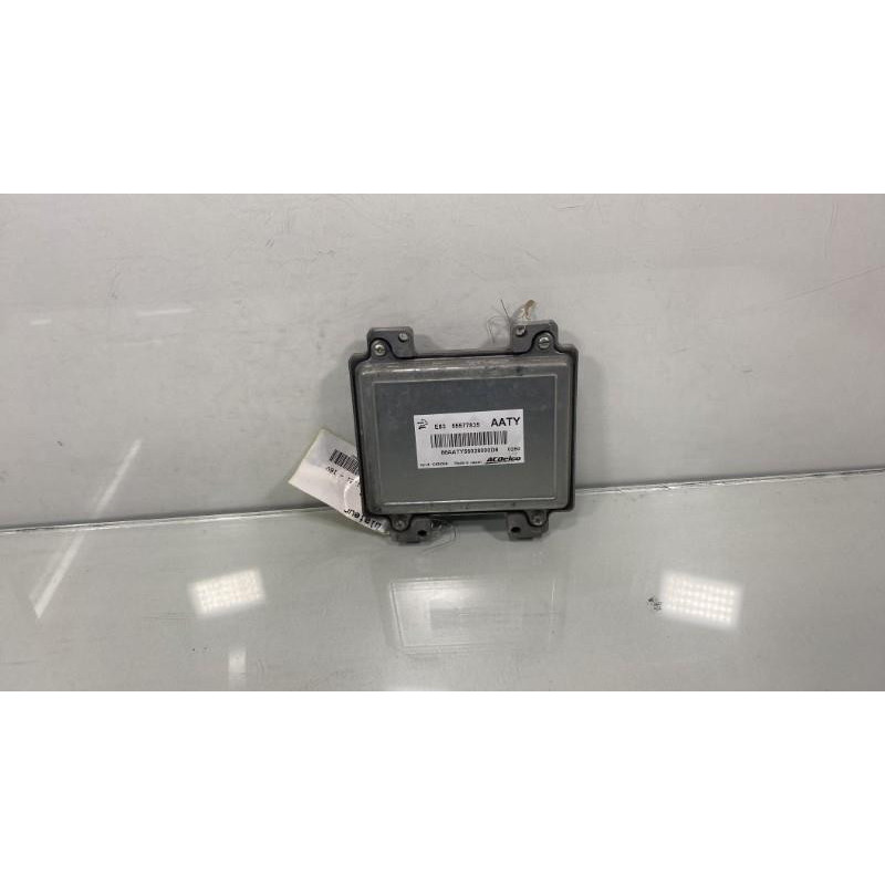 Calculateur moteur OPEL CORSA D Photo n°3