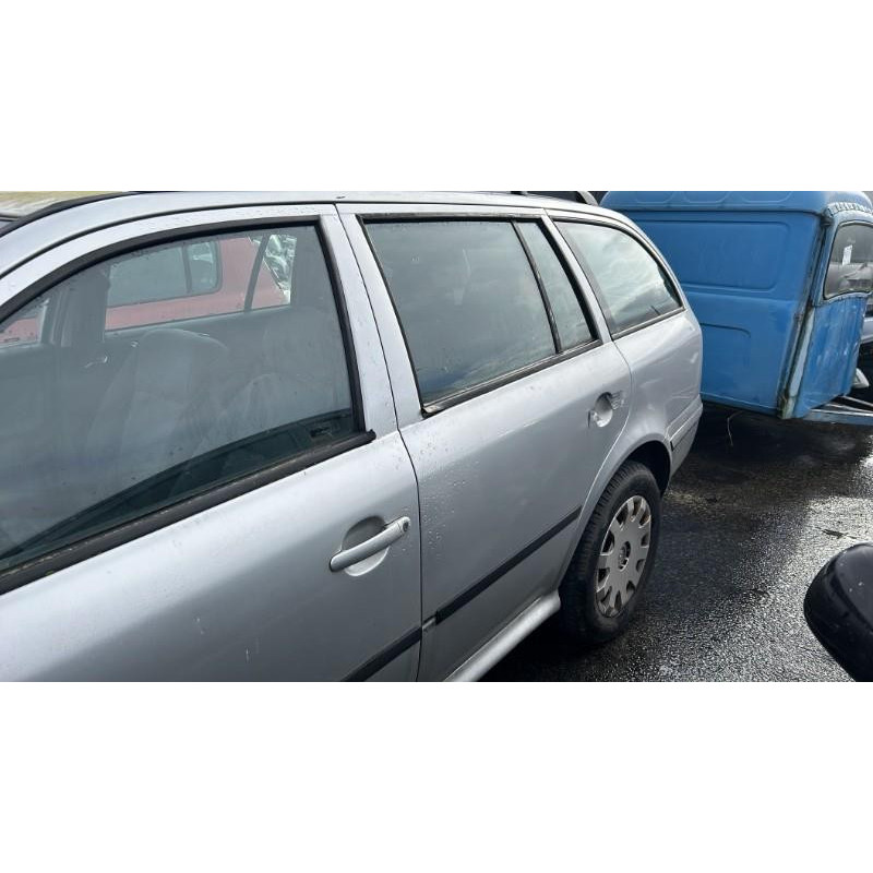 Feu arriere principal droit (feux) SKODA OCTAVIA 1 Photo n°11