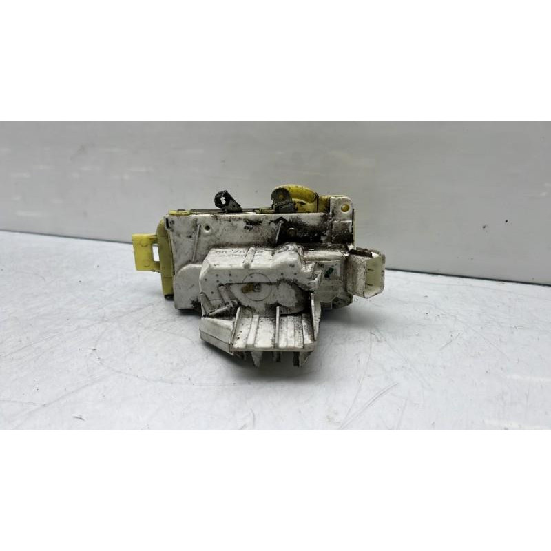 Serrure avant gauche FORD FOCUS 1 Photo n°4