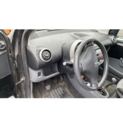 Serrure avant gauche PEUGEOT 107