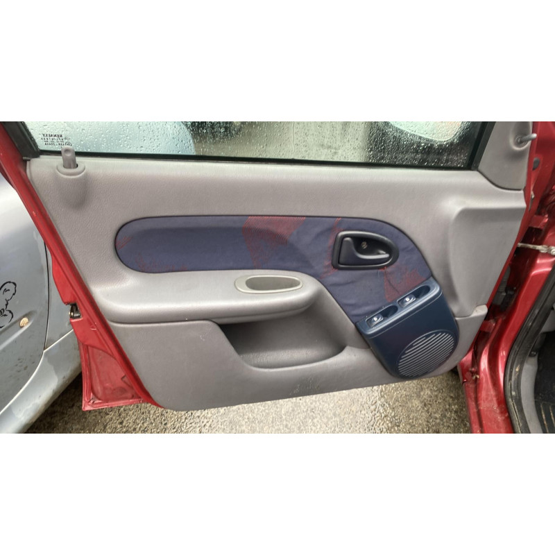 Calculateur moteur RENAULT CLIO 2 Photo n°4