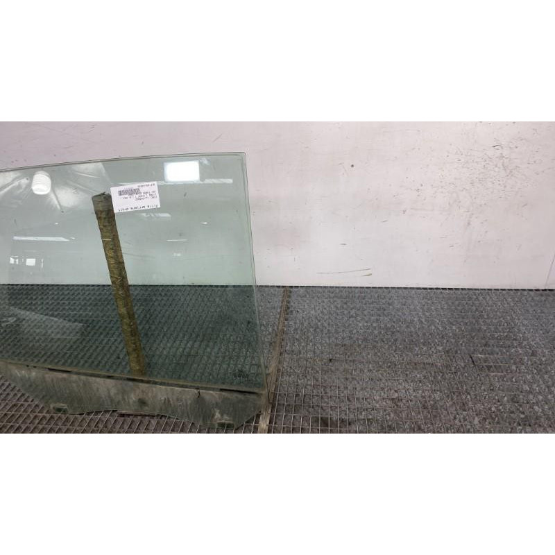 Vitre arriere droit FORD C-MAX 1 Photo n°3
