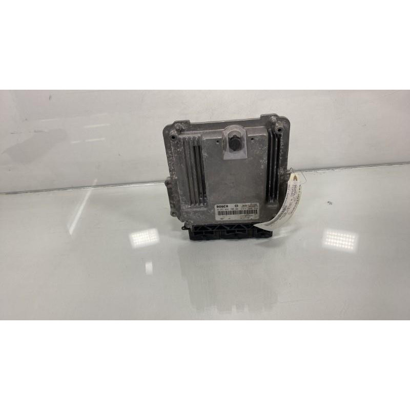 Calculateur moteur RENAULT TRAFIC 3 COURT Photo n°3