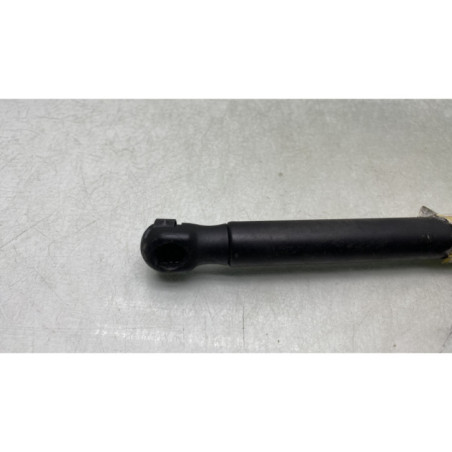 Verin de capot VOLKSWAGEN TOURAN 1
